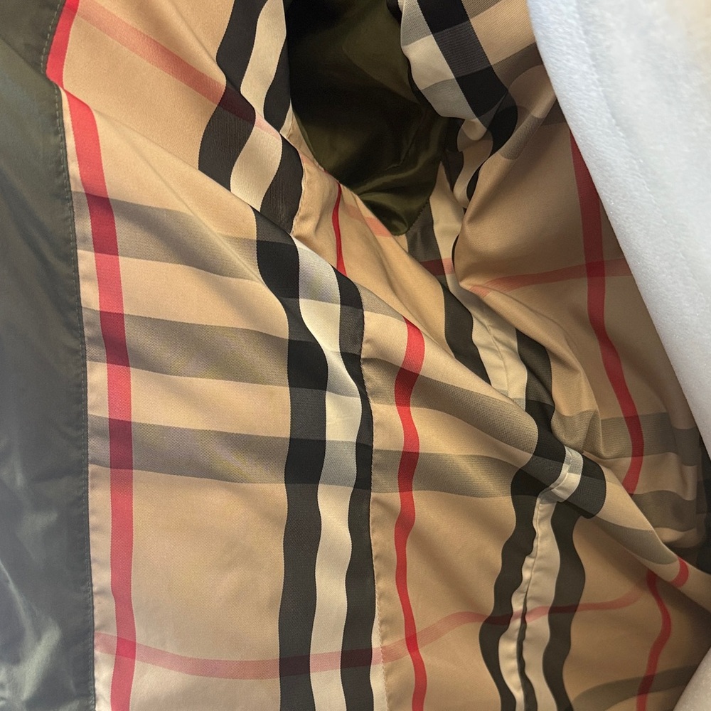 Burberry Down Puffer Jacket with Belt - Picture 5 of 14